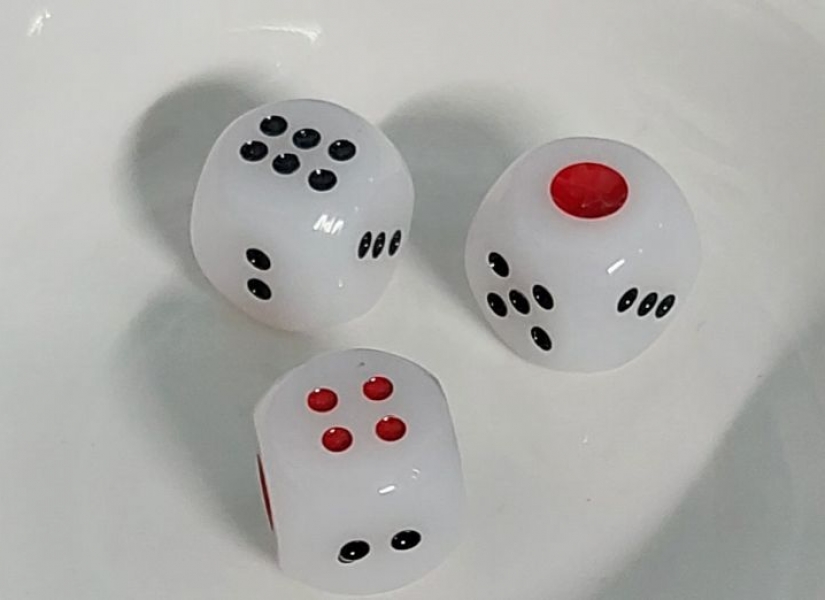 Cách Chơi Xí Ngầu: Hướng Dẫn Chi Tiết Cho Người Mới Bắt Đầu 8 Cách Chơi Xí Ngầu: Hướng Dẫn Chi Tiết Cho Người Mới Bắt Đầu image-1731639887697