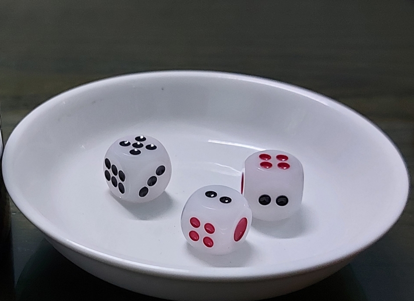 Cách Tính Xúc Xắc Tài Xỉu: Bí Mật Đằng Sau Mỗi Ván Chơi 4 Cách Tính Xúc Xắc Tài Xỉu: Bí Mật Đằng Sau Mỗi Ván Chơi image-1731638416634